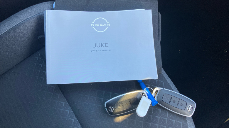 Nissan Juke 1.0 DiG-T N-Connecta 5dr DCT Petrol Hatchback